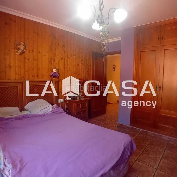 Foto 331b8b21-476c-4fb8-8f70-6e2a4c9e3b0f. Casa amb aparcament a El Rinconcillo Algeciras