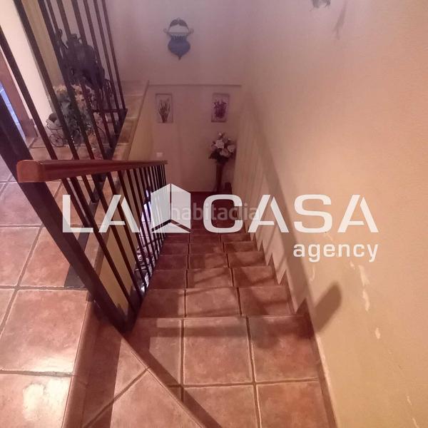 Foto ff8c55f4-8401-4158-8682-3809b2a739c4. Casa amb aparcament a El Rinconcillo Algeciras