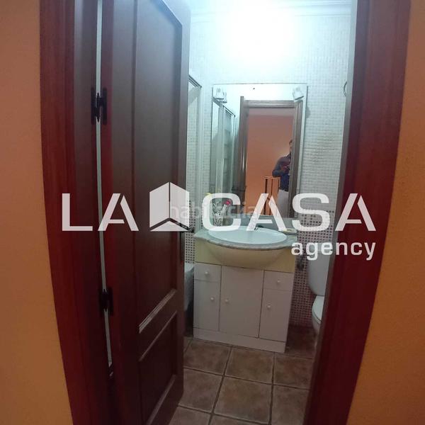 Foto 2ebe8765-5950-465d-a9b7-ecdd8d35d001. Haus mit parking in El Rinconcillo Algeciras