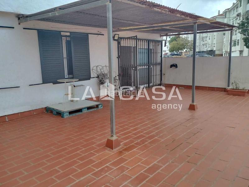 Foto bccb15cb-aac2-492e-9928-e209257c3e58. Piano terra in Pescadores - Saladillo Algeciras