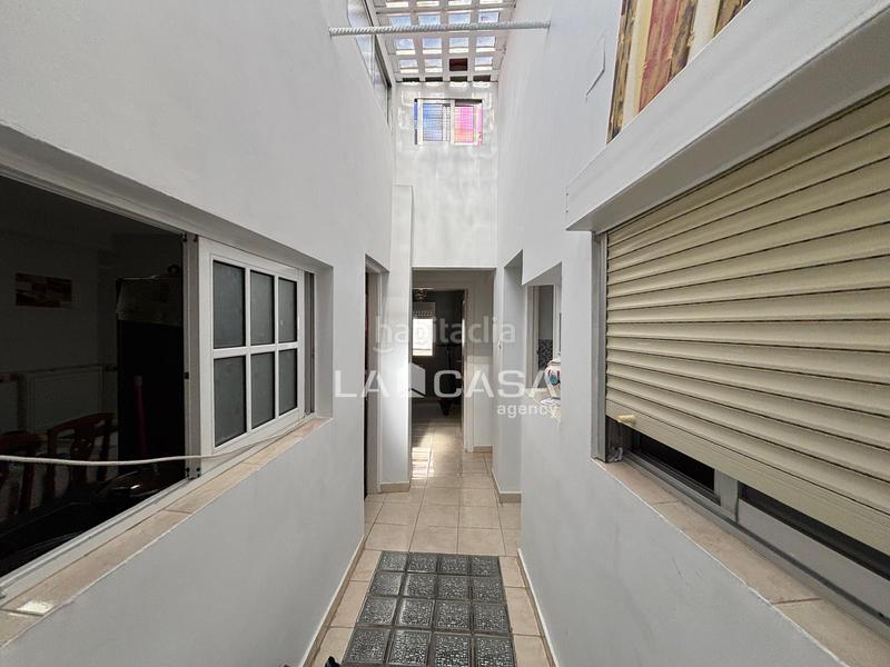 Foto beb4432f-7e1b-47f3-8395-9d43d3d0d199. Casa in Bajadilla - Fuente Nueva Algeciras