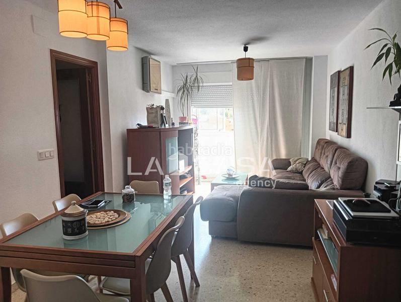 Foto 2cd29f0b-d58e-4554-8f99-1c81a5e6dd7b. Appartement avec parking dans San Bernabé Algeciras