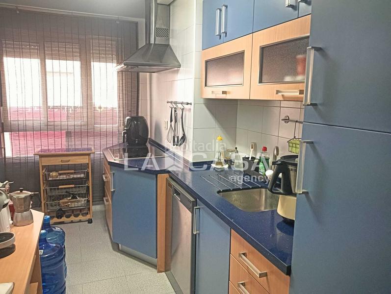 Foto c8475a36-3c49-463f-a346-b79a7e488539. Appartement avec parking dans San Bernabé Algeciras