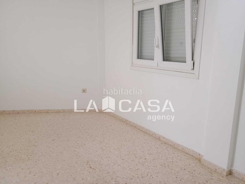 Foto 60c5bc01-9944-4c69-bd6a-b00e13f9cd90. Casa amb aparcament a Barrios (Los)