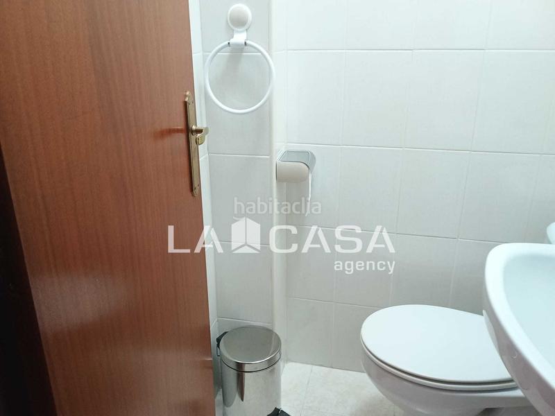 Foto df8efb7d-2626-41fb-8949-9fe2e27c7f02. Casa amb aparcament a Barrios (Los)