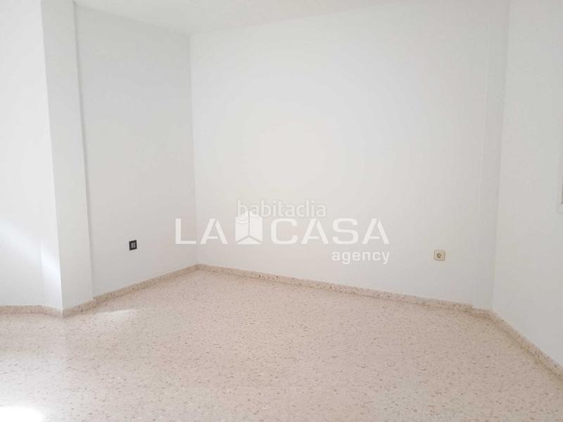 Foto dfa592aa-9535-4f53-abdf-597699430686. Casa amb aparcament a Barrios (Los)