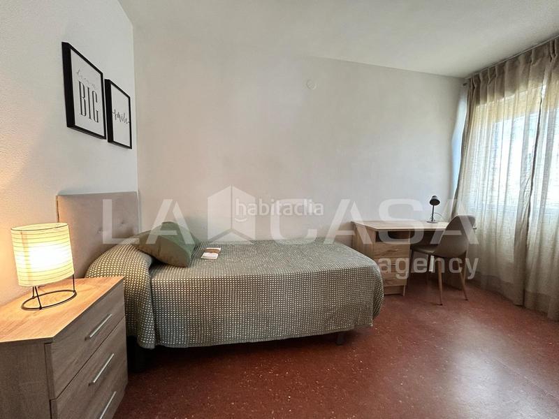 Foto 47ab3cc1-cb65-4558-992d-8f1591b603e7. Etagenwohnung in San Bernabé Algeciras