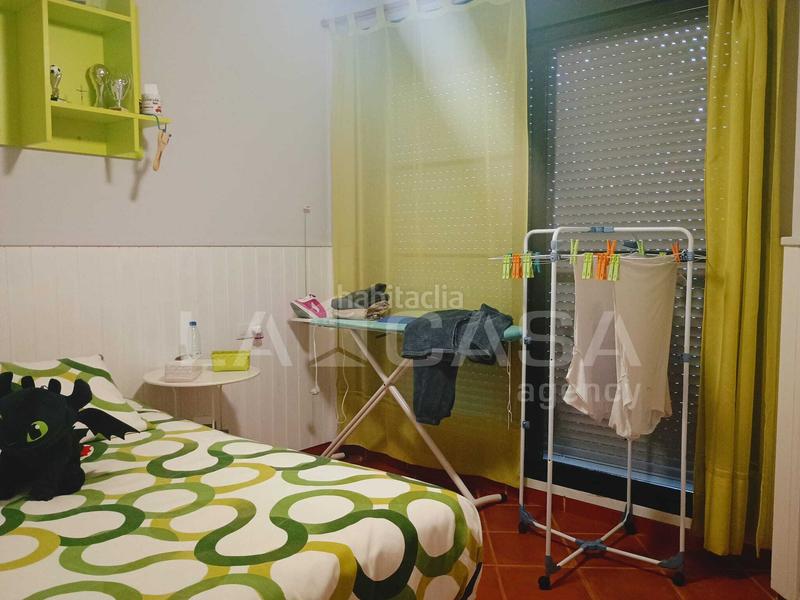 Foto 17355367-ce84-45db-bbdf-0d6be7c2e3ee. Casa adossada amb aparcament a Bajadilla - Fuente Nueva Algeciras