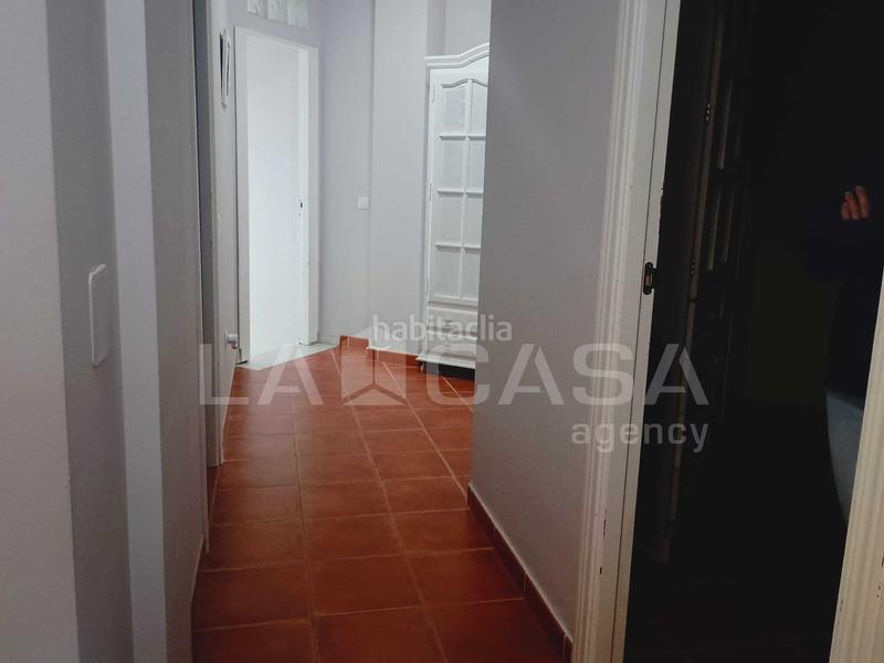 Foto c6e310e4-4176-44f5-8e0c-e2649202efe9. Casa adossada amb aparcament a Bajadilla - Fuente Nueva Algeciras