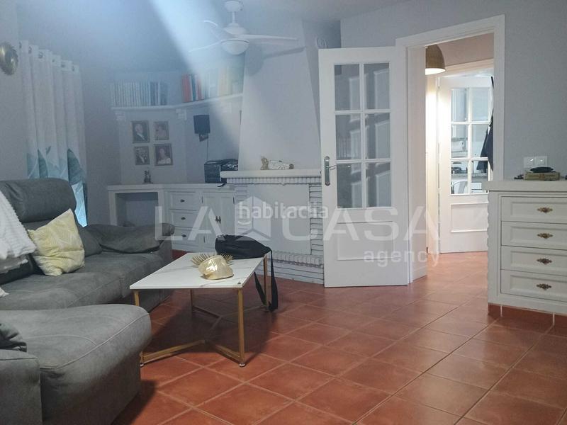 Foto e6178c8a-f71b-4ad3-9329-5a1979122aab. Casa adossada amb aparcament a Bajadilla - Fuente Nueva Algeciras