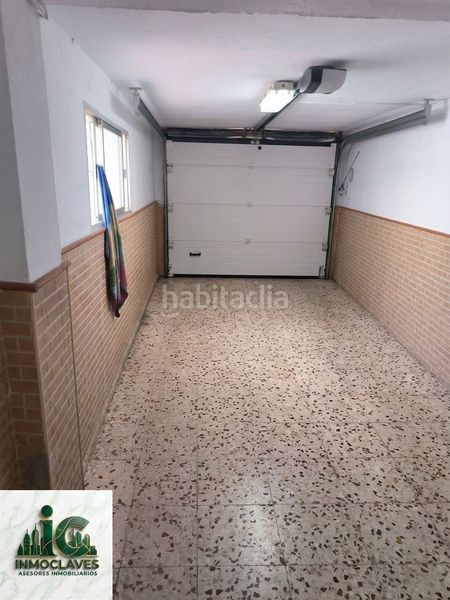Foto a5704612-98b2-466b-a17c-d46e6b8baa50. Casa adossada amb aparcament a San García Algeciras