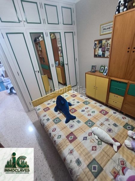 Foto c3d993df-9347-4cf8-a1cf-403668779e1c. Casa adossada amb aparcament a San García Algeciras