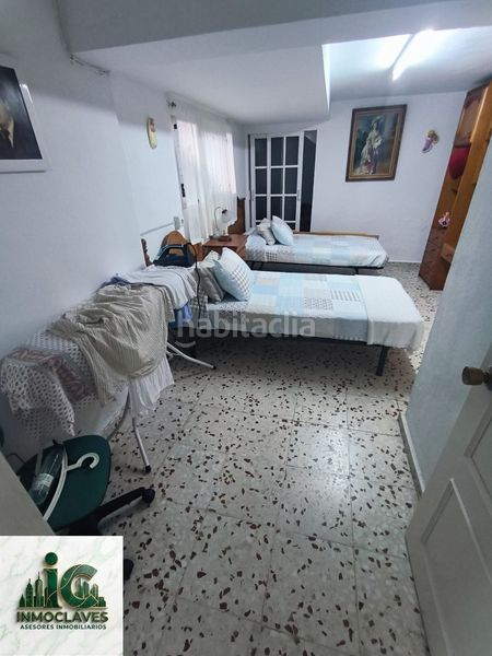 Foto cd49df8c-5211-4bfa-9f33-e8c583bef5d5. Casa adossada amb aparcament a San García Algeciras