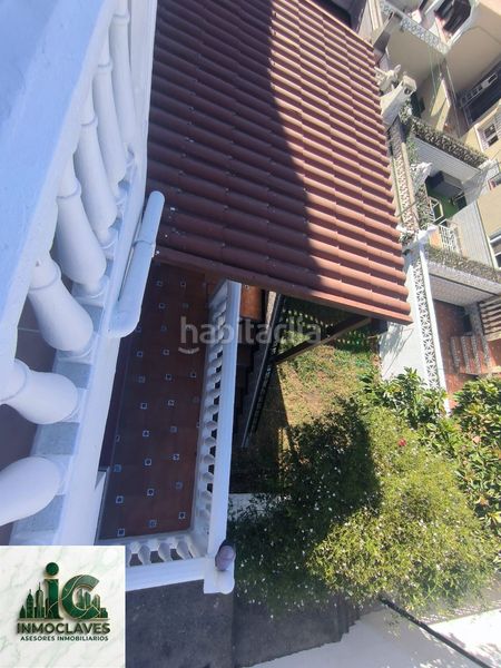 Foto d270ae6e-ca95-4e64-a5af-882c615038d1. Casa adossada amb aparcament a San García Algeciras