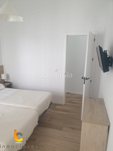 Foto 96d7d94a-7a17-4bb7-8a99-3ca9f4d79347. Apartamento  reformado en planta baja con patio privado en Algeciras