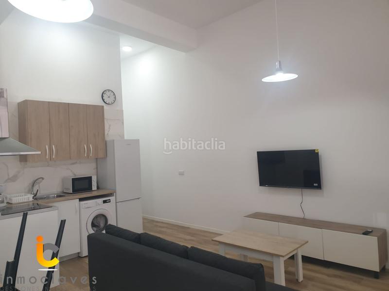 Foto b6d7be1f-037b-46be-9a42-58b10d3c6082. Apartamento  reformado en planta baja con patio privado en Algeciras