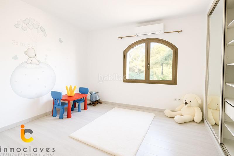 Foto 928e55bc-3ddc-4fdc-8772-700eaca45268. House with parking pool in Sotogrande alto Sotogrande