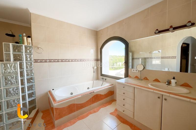 Foto 6f9ed4e0-dc28-459a-9a9c-305a7deb3cb1. Maison avec parking piscine dans Sotogrande alto Sotogrande