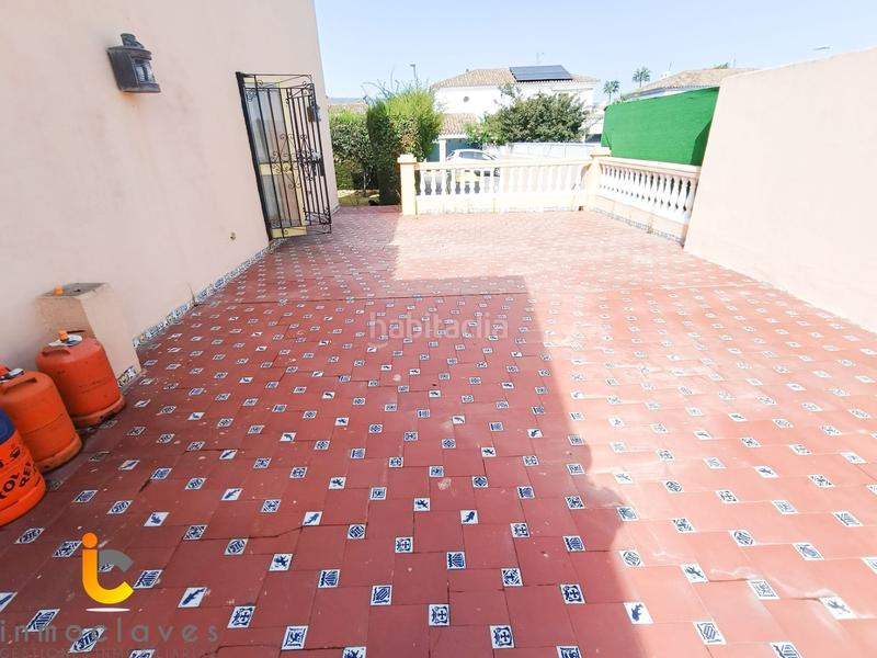Foto 192554e7-1f0e-41f7-bb86-3dbf71799825. Maison avec parking dans San García Algeciras