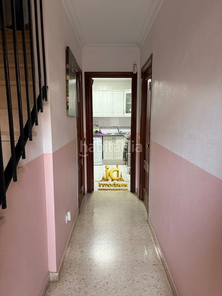 Foto 884ac262-e23a-479d-aeb5-d8d020366315. Casa adossada amb aparcament a San Bernabé Algeciras