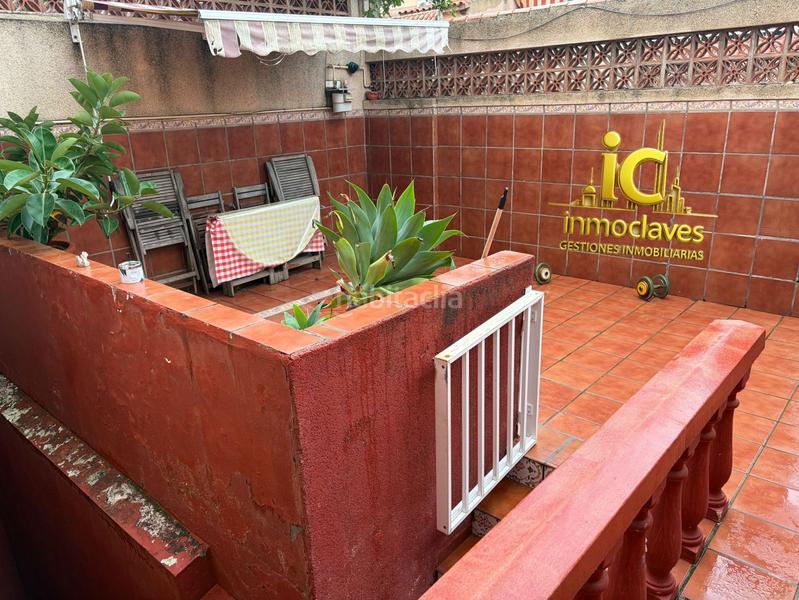 Foto abe0b0a4-0dad-475a-b117-abcac20215b6. Casa adossada amb aparcament a San Bernabé Algeciras