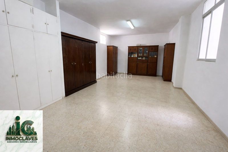 Foto 2c491f8a-a8b4-4115-b0e5-67acf2f34b11. Casa amb aparcament a Casco Antiguo Algeciras