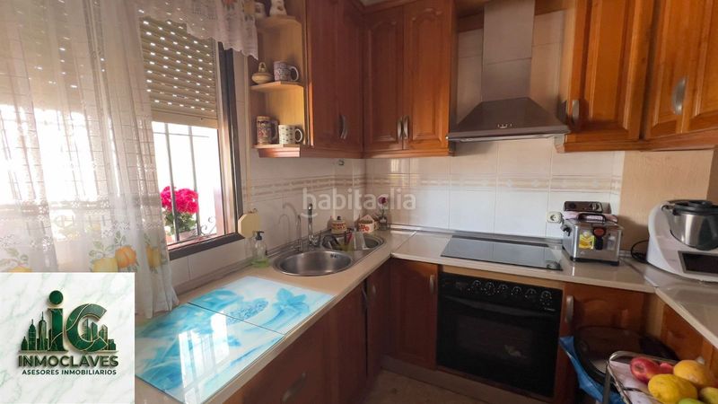 Foto 84e46aad-3ac2-41b5-b4c3-0a05cd0dfcb6. Casa amb aparcament a Casco Antiguo Algeciras