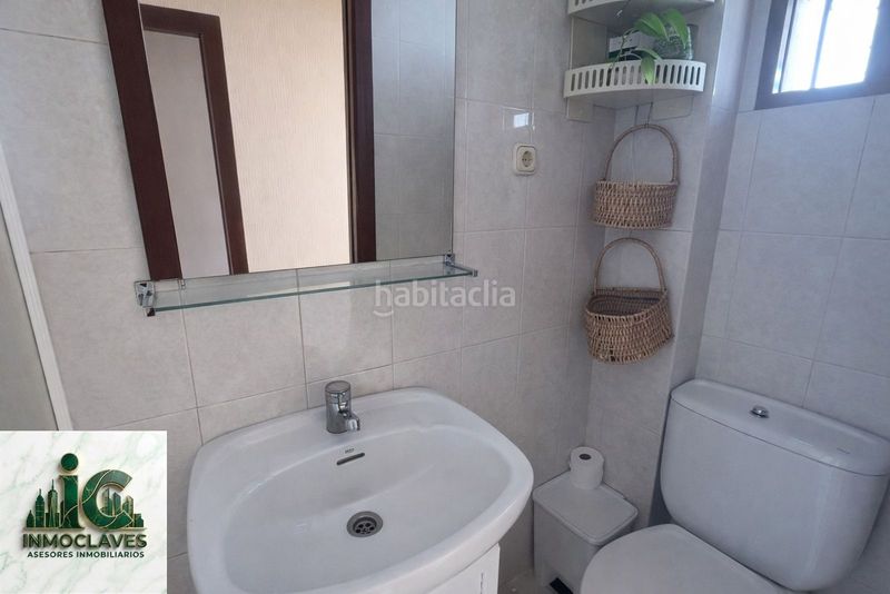 Foto ae807916-bc4d-4beb-be82-24903fcb0139. Casa amb aparcament a Casco Antiguo Algeciras