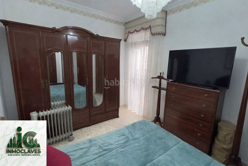 Foto e241e42e-80fa-4acc-90f4-8139238632ad. Casa amb aparcament a Casco Antiguo Algeciras