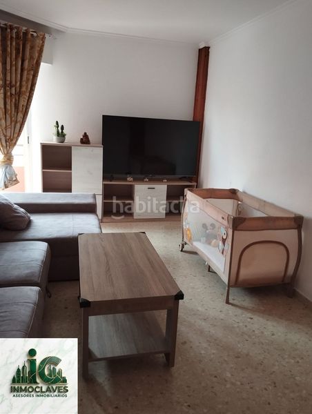 Foto 0747fd72-3530-4d5e-aaa7-5e180905b098. Casa adossada amb aparcament a San Bernabé Algeciras