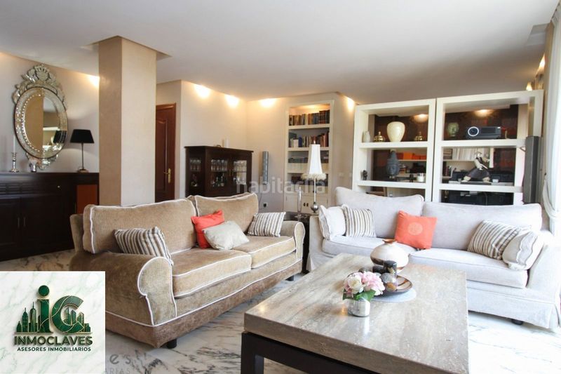 Foto 0ed4555b-8f81-46c7-8970-fbea8647348d. Àtic amb calefacció aparcament a Bajadilla - Fuente Nueva Algeciras