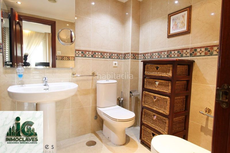 Foto 3f369fef-01f7-4c75-b9e5-aac19186d357. Àtic amb calefacció aparcament a Bajadilla - Fuente Nueva Algeciras