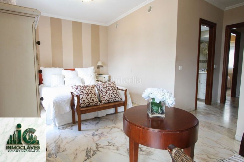 Foto f1254100-bb0c-4b78-8f12-46663e252350. Àtic amb calefacció aparcament a Bajadilla - Fuente Nueva Algeciras