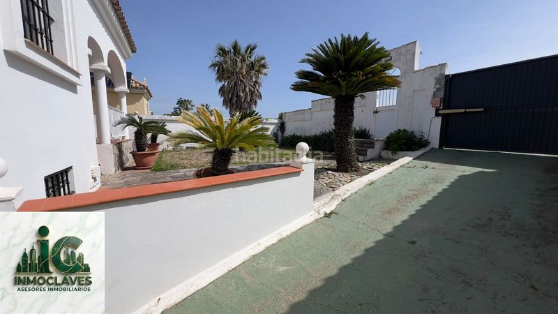 Foto 33b7a569-74ae-47b3-b371-c2e04d9010b7. Xalet amb aparcament piscina a San García Algeciras