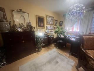 Pis a Chapín - Campus Universitario - Navinco. Piso de 4 dormitorios con plaza de garaje en renfurbis