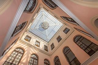 Dúplex a Centro. Dúplex en palacio histórico en el centro