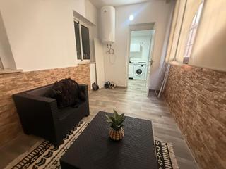 Appartement à Caballero Bonald-S. José Obrero-Guadalcacín. Piso recién reformado con patio interior