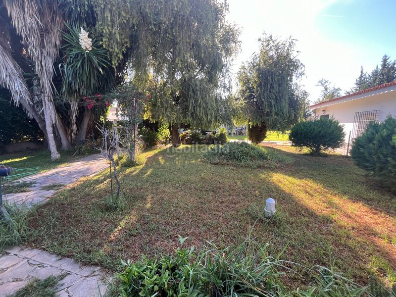 Foto 1d8bd370-f2f9-4de8-9741-54105ab83963. Chalet finca urbana de 2600 metros con gran chalet , dos viviendas, trastero y piscina en Jerez de la Frontera