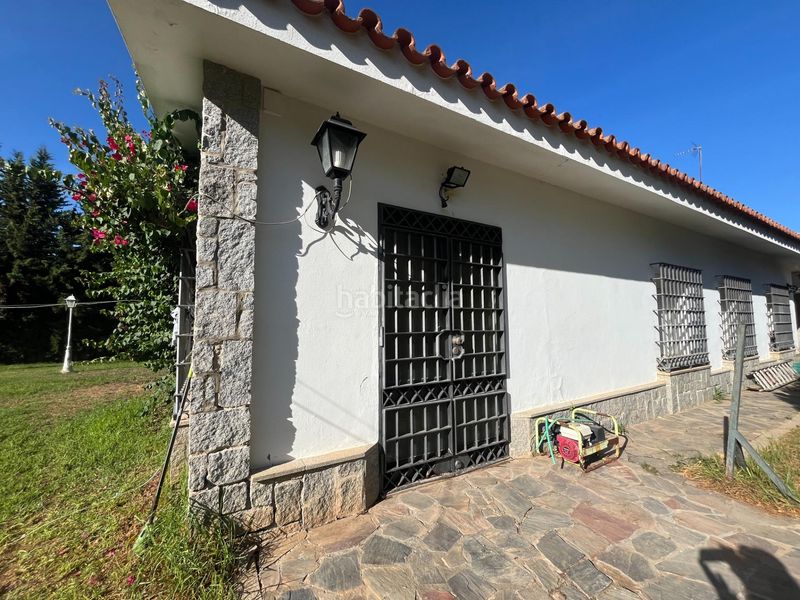 Foto f3677e08-50a9-4386-9255-ea4900bf5a4a. Chalet finca urbana de 2600 metros con gran chalet , dos viviendas, trastero y piscina en Jerez de la Frontera