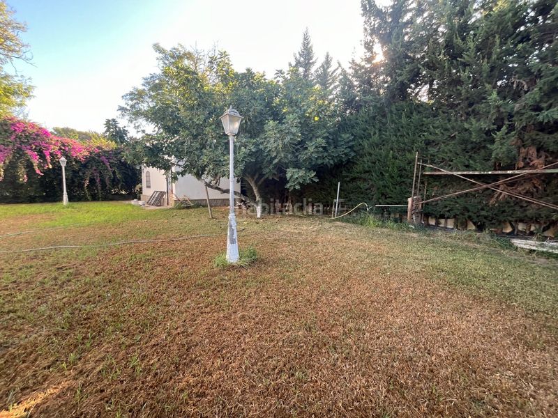 Foto f7066e41-3494-4986-bb2d-cee730e6afe5. Chalet finca urbana de 2600 metros con gran chalet , dos viviendas, trastero y piscina en Jerez de la Frontera