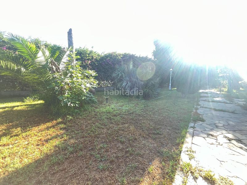 Foto f944682a-dd18-4804-9c0a-59f56c0f1614. Chalet finca urbana de 2600 metros con gran chalet , dos viviendas, trastero y piscina en Jerez de la Frontera
