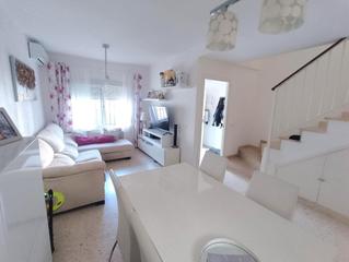 Reihenhaus in Picadueñas. Adosado en venta en picadueña