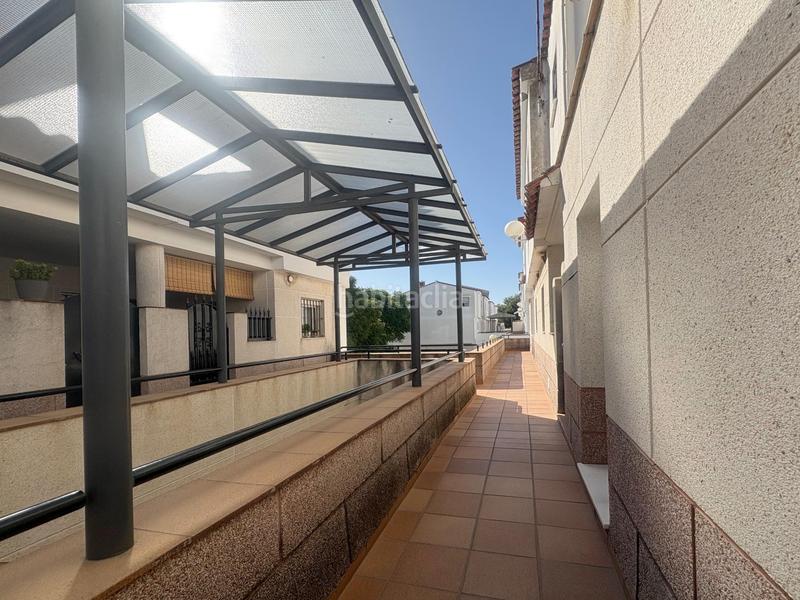 Foto bb55c2a8-0082-4f54-bcd7-d5c02ef946d0. Semi detached house with parking in El Rocío - La Milagrosa Jerez de la Frontera