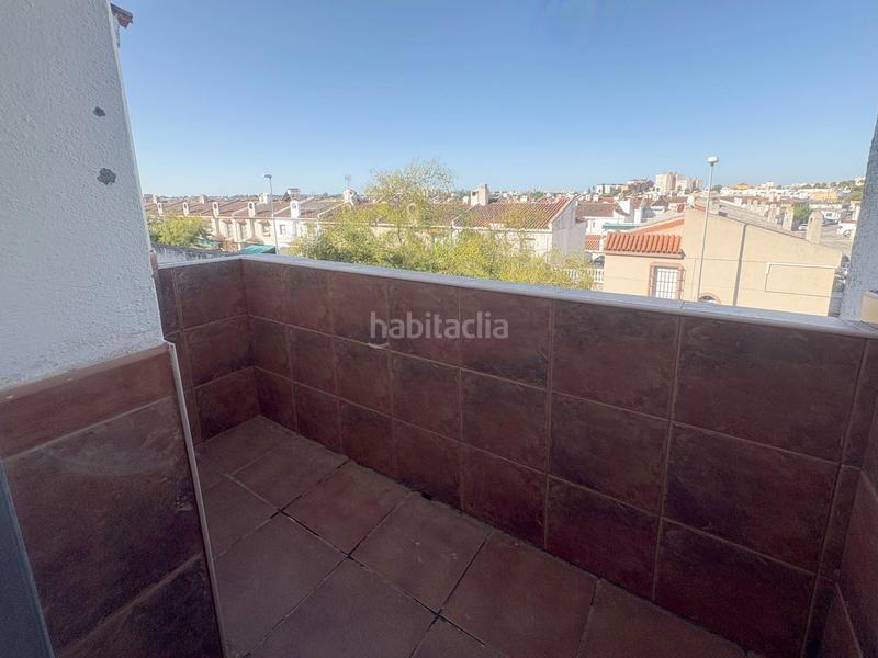 Foto cb9fe2fc-ae38-482e-8078-715bd05bc021. Semi detached house with parking in El Rocío - La Milagrosa Jerez de la Frontera