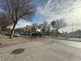 Local Comercial a Pago San José - Princi - Jerez. Ideal local a pie de calle en zona este