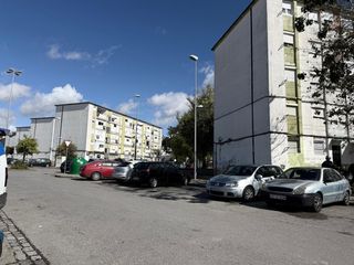 Local Comercial a Puertas del sur - Guadabajaque. Se vende local totalmente reformado