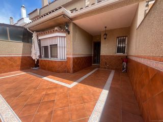 Maison jumelée à El Rocío - La Milagrosa. Casa adosada en la marquesa