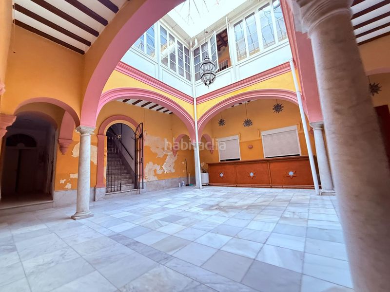 Foto 571b9794-a415-4598-9fdc-6004f35e42c4. Casa amb aparcament a Centro Jerez de la Frontera