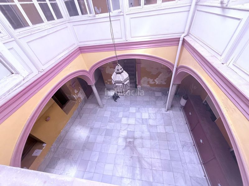 Foto acd528e9-6d91-46d8-b2ce-c9e8ad9d7a37. Casa amb aparcament a Centro Jerez de la Frontera