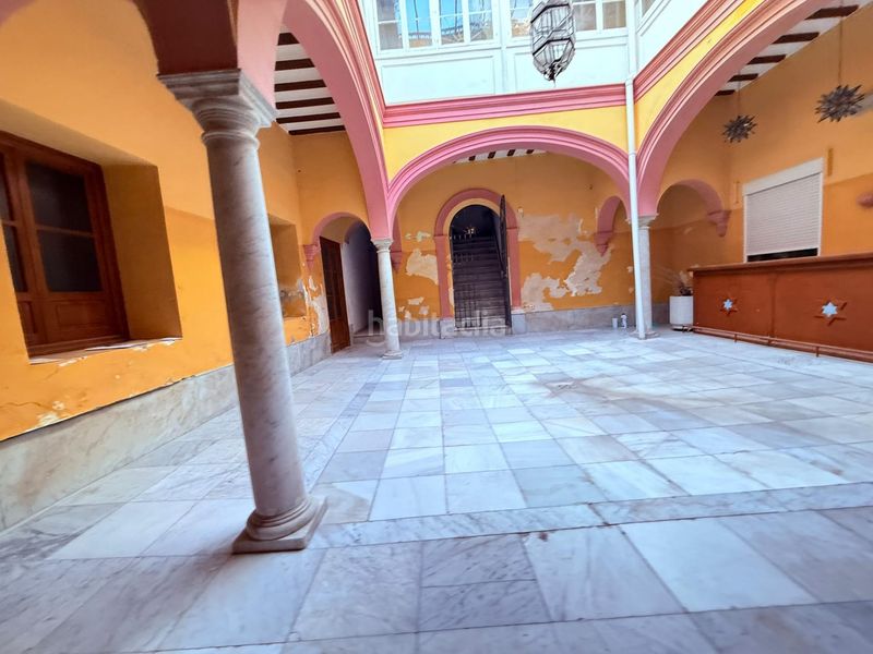 Foto ca2425c7-91ca-41f5-82e3-6138f1dcbb13. Casa amb aparcament a Centro Jerez de la Frontera